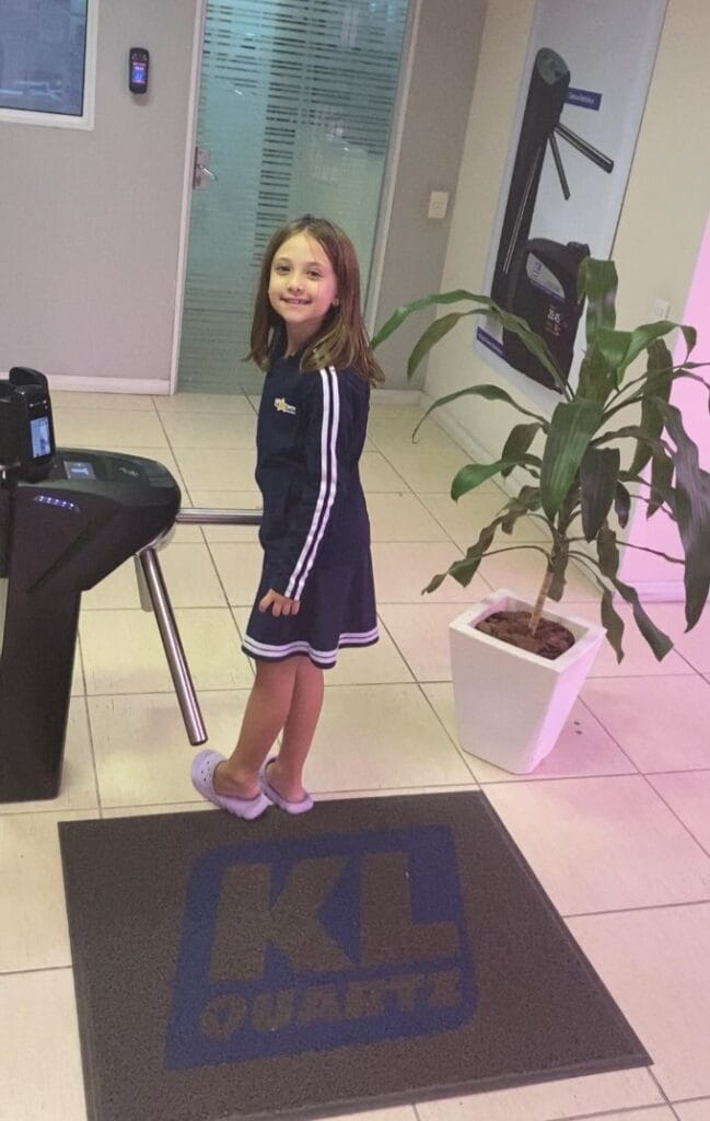 Mini catraca com reconhecimento facial